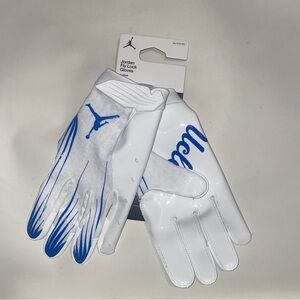 Jordan Fly Lock Gloves - White and Blue